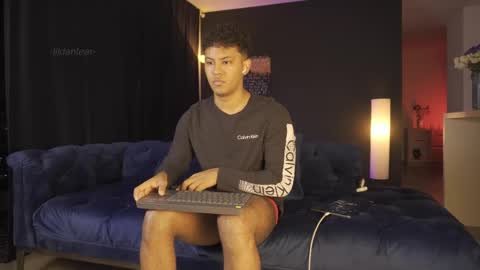 Dante  Pablo Danblo Independent models online show from November 2025 03:39:01 AM