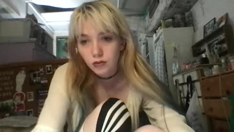 Snapshot of danceissexisbeauty2 chatting on November 2025 02:43:02 AM Your submissive patient online show from November 2025 02:43:02 AM