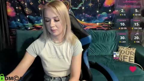 dances_queen online show from March 2026 08:18:02 AM