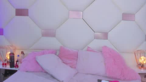 dandelion1_ online show from March 2026 03:19:02 PM