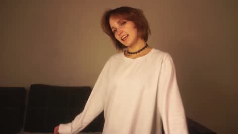 Elvi online show from November 2025 04:38:01 PM