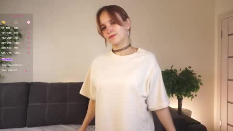 Elvi online show from November 2025 05:28:02 PM