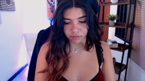 Veronica online show from September 2025 12:05:02 PM