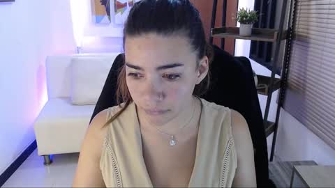 Veronica online show from October 2025 10:56:01 AM