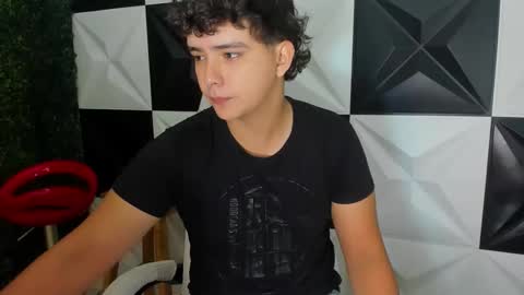 dani_cumboy online show from November 2025 01:37:02 PM