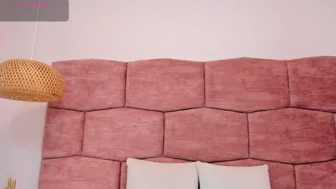   online show from October 2025 03:34:02 AM