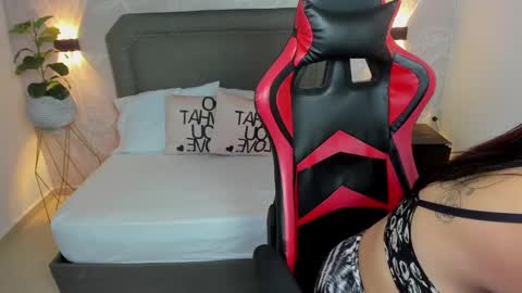 Dania online show from December 2024 06:41:02 PM