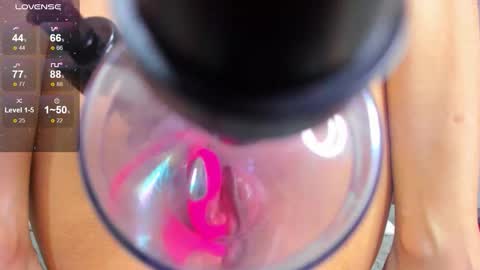 DANIA online show from December 2025 03:57:01 AM