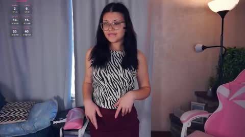 Venice online show from October 2025 04:56:02 AM