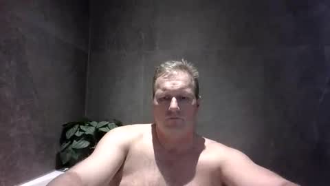 daniel0805 online show from January 2026 04:11:02 PM