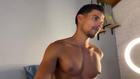 Daniel  online show from January 2025 06:35:01 PM