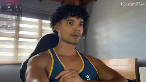 Daniel  online show from October 2025 07:09:02 PM