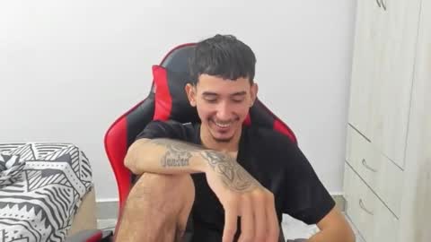 DANIEL online show from November 2025 08:40:02 PM