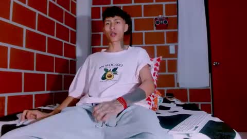 daniel_deluxx online show from June 2026 09:32:02 AM
