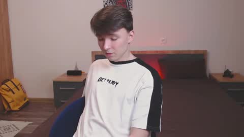 Daniel  Jerry online show from March 2025 10:31:02 PM