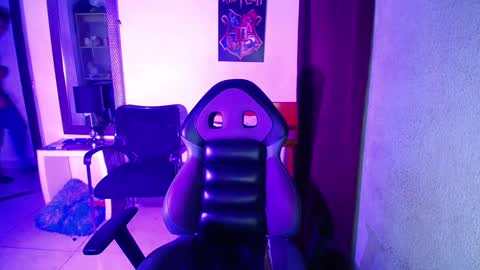 daniel_velez26 online show from November 2025 04:01:01 AM