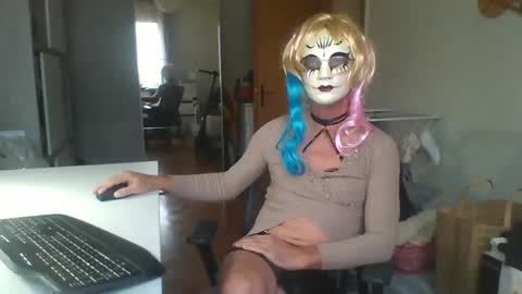 newcumer online show from December 2024 10:24:01 AM