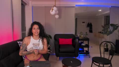 daniela_arenas online show from February 2025 02:58:02 AM