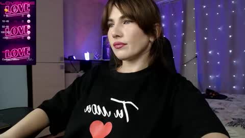 Daniela Cooper online show from October 2025 05:13:02 PM