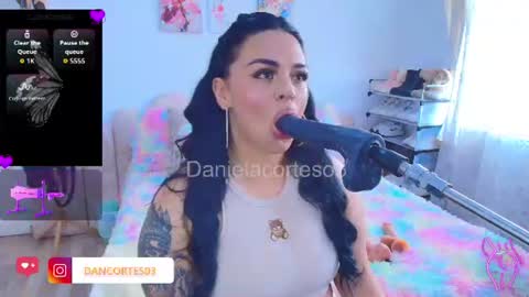 Snapshot of danielacortes03 chatting on July 2026 06:14:02 PM I think I will close this page please leave me a message if you want to know about me online show from July 2026 06:14:02 PM
