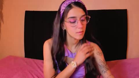 danielamonroe online show from December 2025 09:00:01 PM