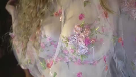 danielareign online show from February 2026 06:57:02 AM