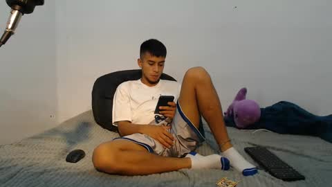 danielitopapii online show from February 2025 02:59:01 AM