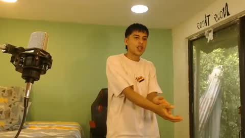 Snapshot of danielitopapii chatting on May 2026 03:28:01 PM danielitopapii online show from May 2026 03:28:01 PM