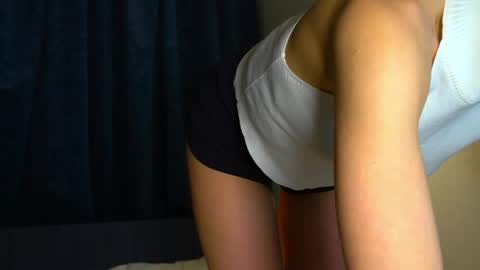 Danielle online show from March 2026 10:25:01 PM