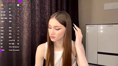 Trisha wanna play  Meow online show from February 2026 05:23:02 PM