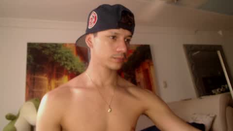 Snapshot of daniels_cruz chatting on May 2026 05:43:01 PM Daniels Cruz online show from May 2026 05:43:01 PM
