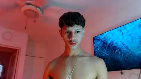 Snapshot of daniels_cruz chatting on June 2026 04:46:02 PM Daniels Cruz online show from June 2026 04:46:02 PM