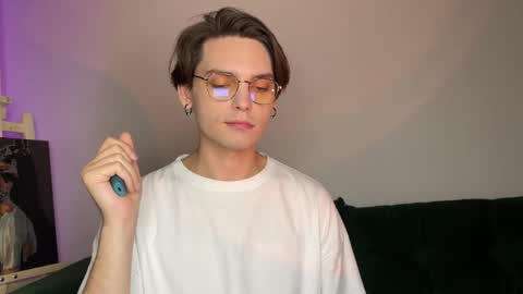 danieltuckerr online show from October 2025 04:55:02 AM