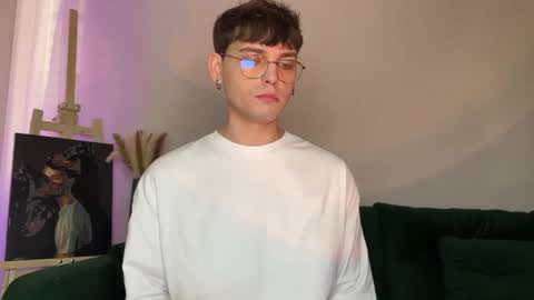 danieltuckerr online show from March 2026 01:41:01 PM