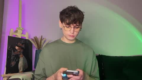 danieltuckerr online show from April 2026 08:35:02 PM