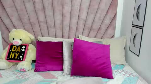 Snapshot of daniibelluci1 chatting on March 2026 03:52:02 AM Danii Belluci online show from March 2026 03:52:02 AM