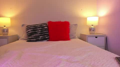 SoyDaniiw online show from August 2026 06:32:01 PM