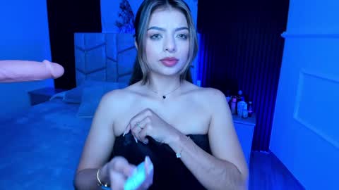 Dani Phonenix online show from January 2025 03:03:01 PM