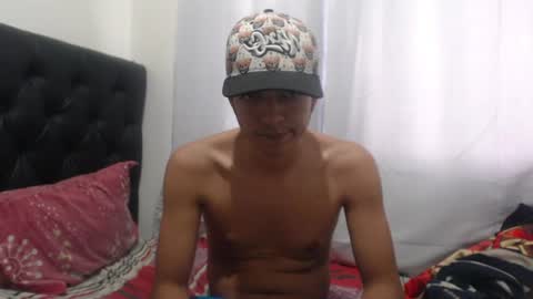 Snapshot of danivoyeur21 chatting on June 2026 08:59:02 PM daniel segura online show from June 2026 08:59:02 PM