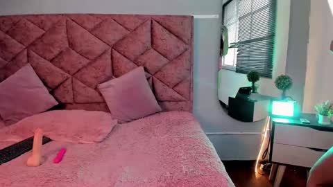 danix_coruscans online show from February 2025 07:16:02 PM