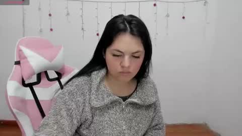 Snapshot of danna_1111 chatting on December 2024 01:14:01 PM danna online show from December 2024 01:14:01 PM