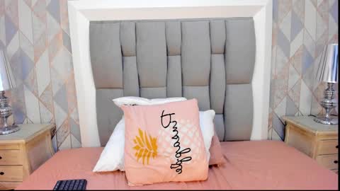 Snapshot of danna__ortiz chatting on January 2025 06:24:01 AM Danna online show from January 2025 06:24:01 AM