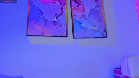 Danna Lovs online show from December 2024 02:57:02 PM