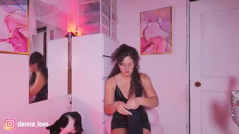 Danna Lovs online show from October 2025 05:30:01 PM