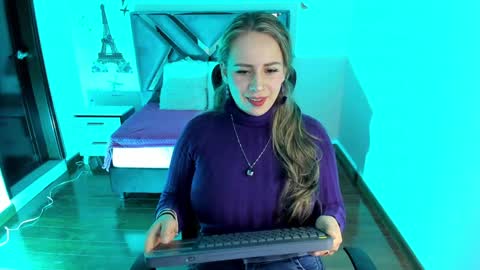 Danna martinezz online show from December 2024 05:33:02 PM