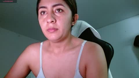 Snapshot of danna_peterson chatting on May 2026 11:22:01 PM Danna online show from May 2026 11:22:01 PM
