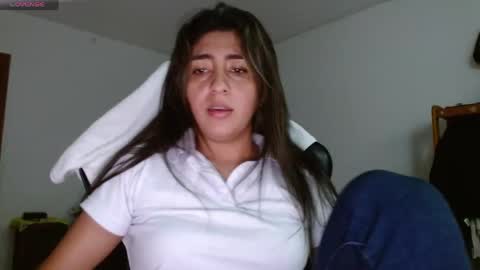 Snapshot of danna_peterson chatting on May 2026 09:01:02 PM Danna online show from May 2026 09:01:02 PM