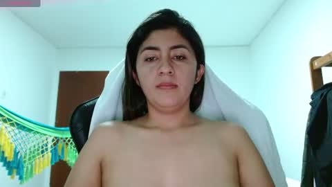 Snapshot of danna_peterson chatting on July 2026 12:19:01 AM Danna online show from July 2026 12:19:01 AM