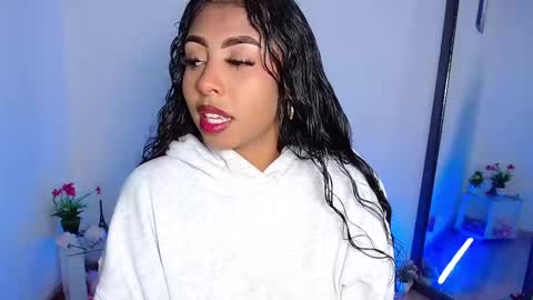 Danna online show from March 2025 09:39:02 AM