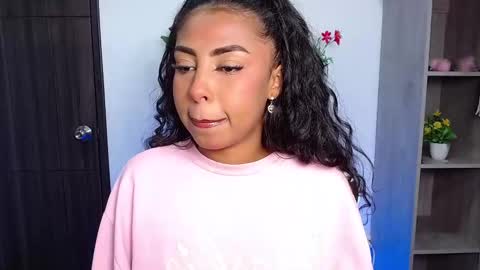 Danna online show from October 2025 09:12:02 PM